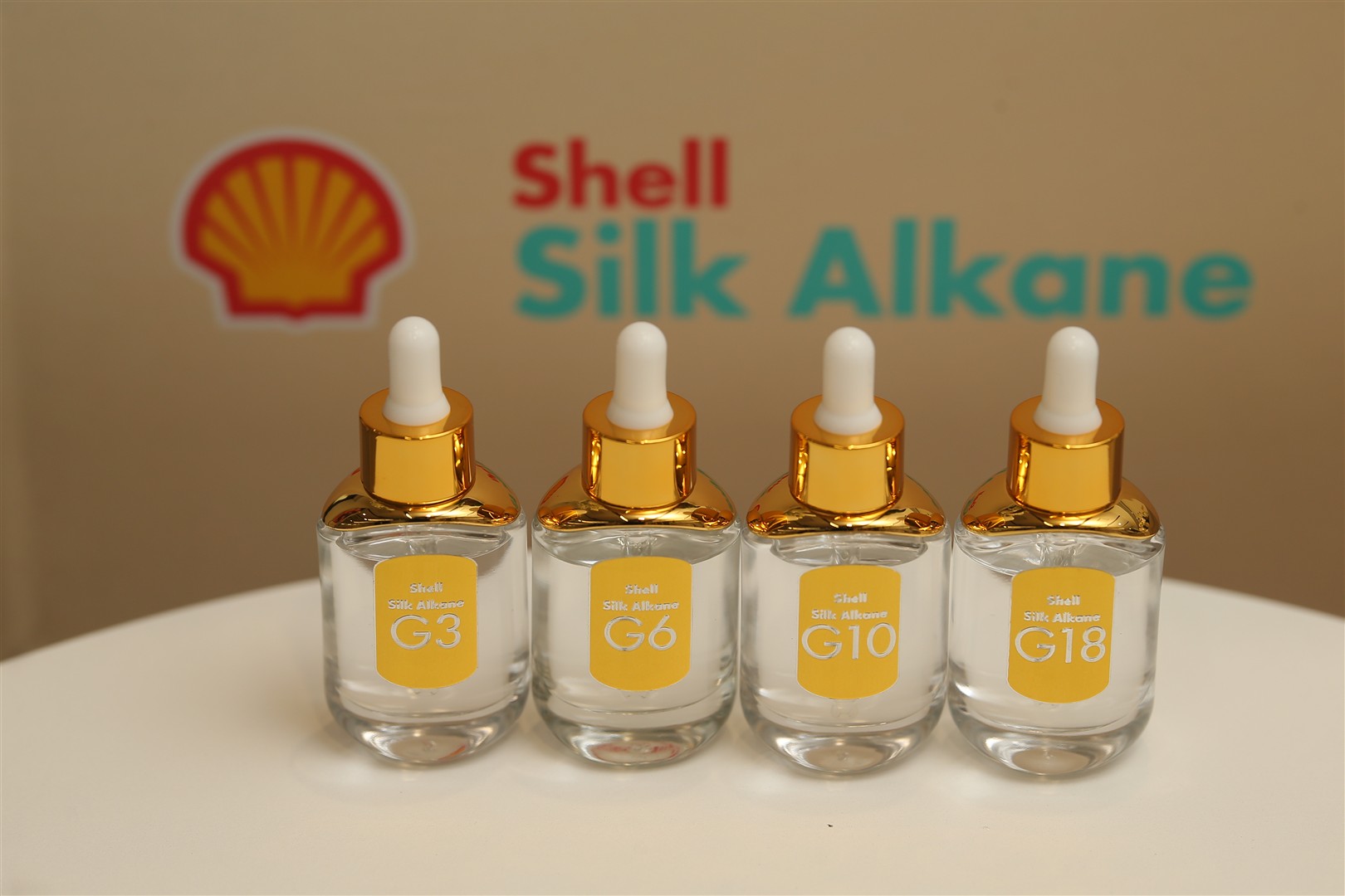 JJIT x Shell 4 Shell Silk Alkane: A premium, pharmaceutical-grade ingredient powered by Gas-to-Liquids (GTL) technology for beauty and personal care applications